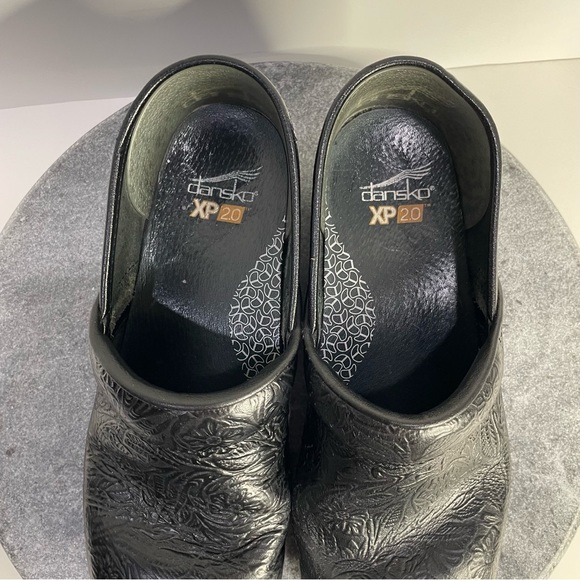 Dansko Black Tooled Leather Slip On Clogs Professional XP 2.0 Size 39 - Picture 8 of 11